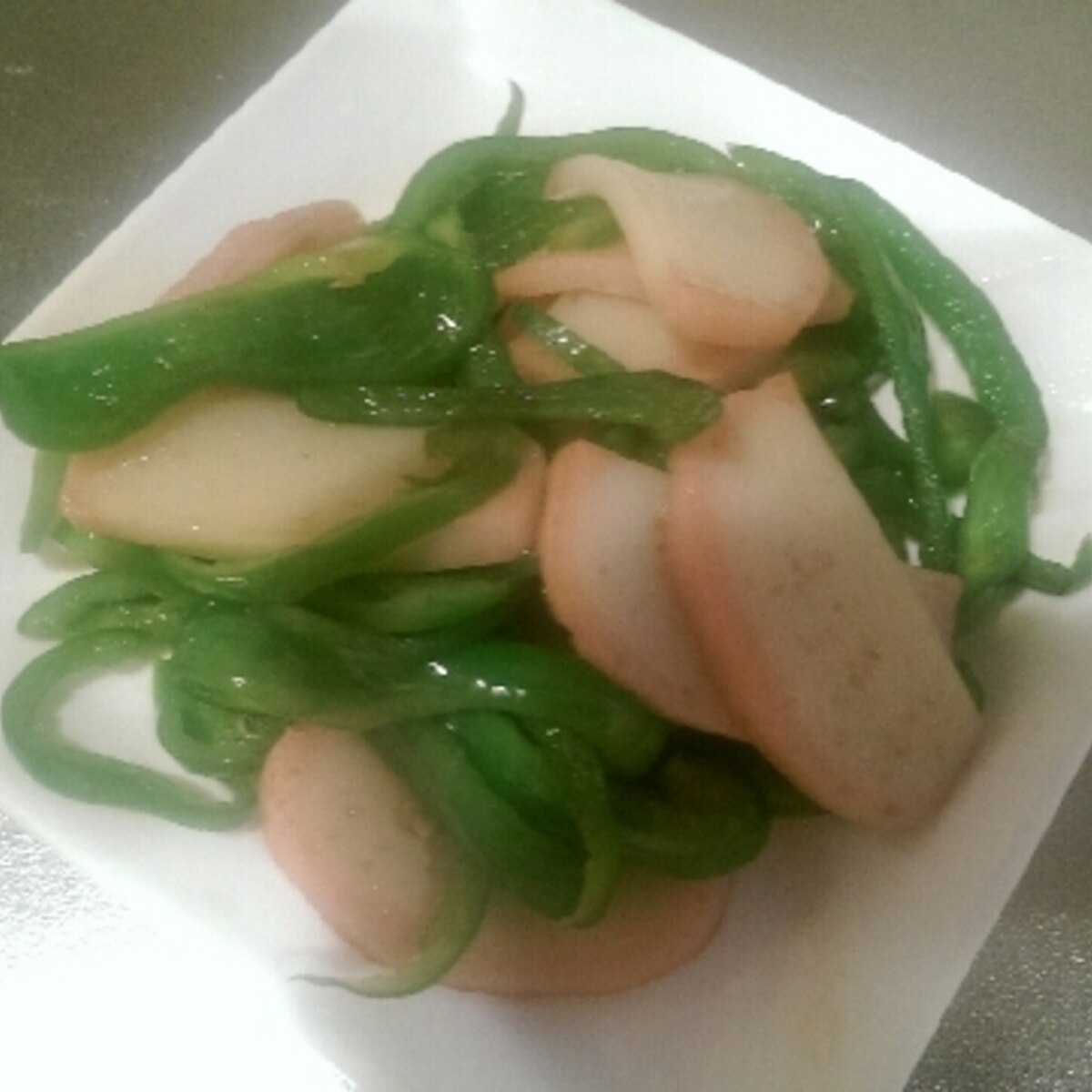 ピーマンとかまぼこの炒め物 レシピ 作り方 By わん5166 楽天レシピ ピーマンとかまぼこの炒め物 レシピ 作り方 By わん5166 楽天レシピ